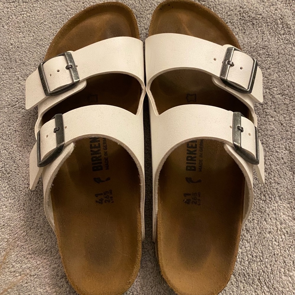 White Arizona Birkenstock’s